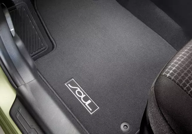 Floor Mats, Carpet - Kia (2K014-ADU10)