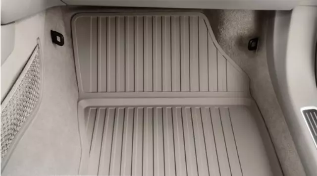 Floor Mats - Shaped Plastic - Blond - Volvo (31322964)