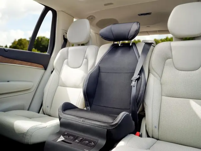 Padded Upholstery For Integrated Booster Seat - Volvo (32367416) - view 2