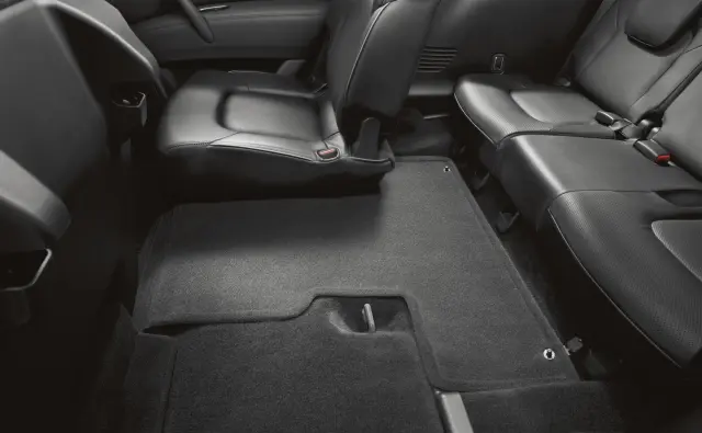 Center Mat (W\\/2nd Row Console) - Nissan (999E2-3XCC4)