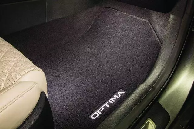 Floor Mats, Carpet - Kia (D5014-ADU00)