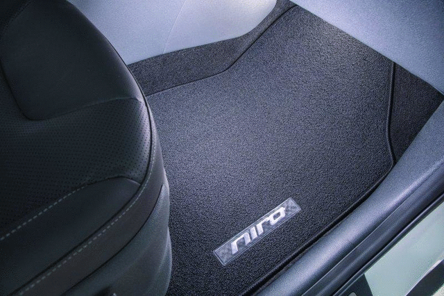 Floor Mats, Carpet - Kia (Q4F14-AC000)